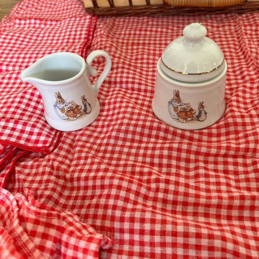 Peter Rabbit Picnic Set ByThe World Of Beatrix Portter - complete - Picture 12 of 15